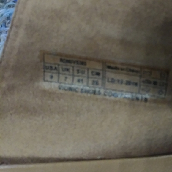 Vionic Roni Suede Ruffle Slide Sandal Size… - Picture 3 of 5